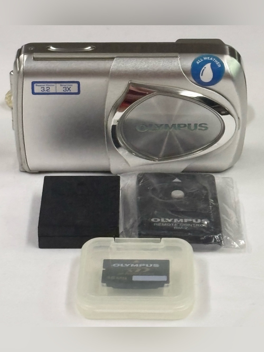 Olympus Stylus 300 Digital 3.2MP Digital Camera xD Card Battery Remote Untested